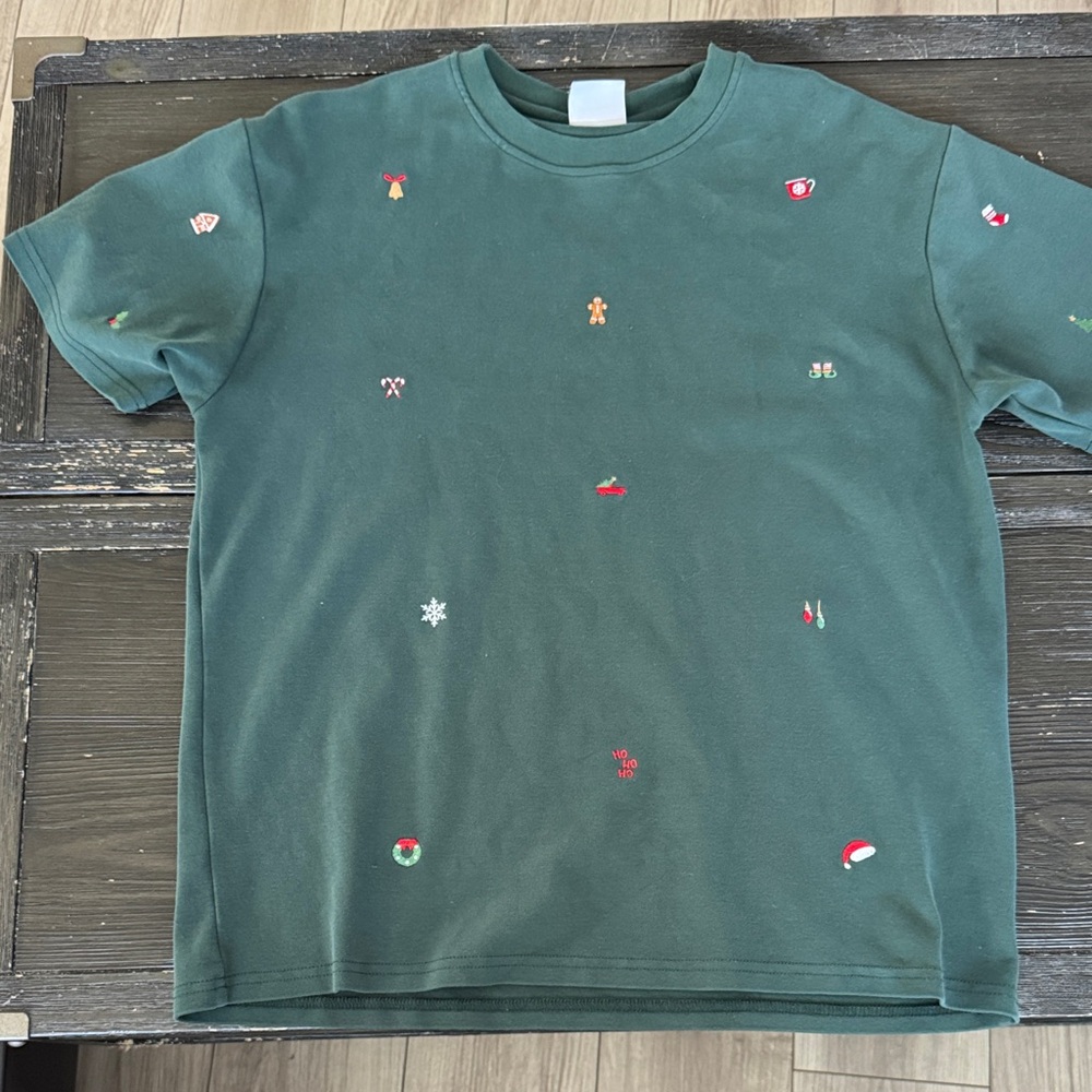 Embroidered Dark Green Holiday Tee with Cute Holiday Charms size L